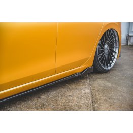 Накладки сплиттеры на пороги Вар2 на VW Golf VIII